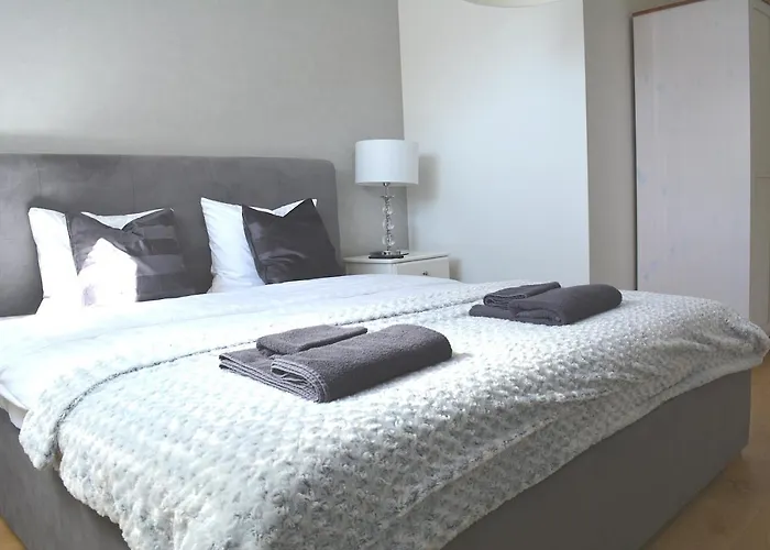 Luksuslik Korter Suedalinnas * פארנו